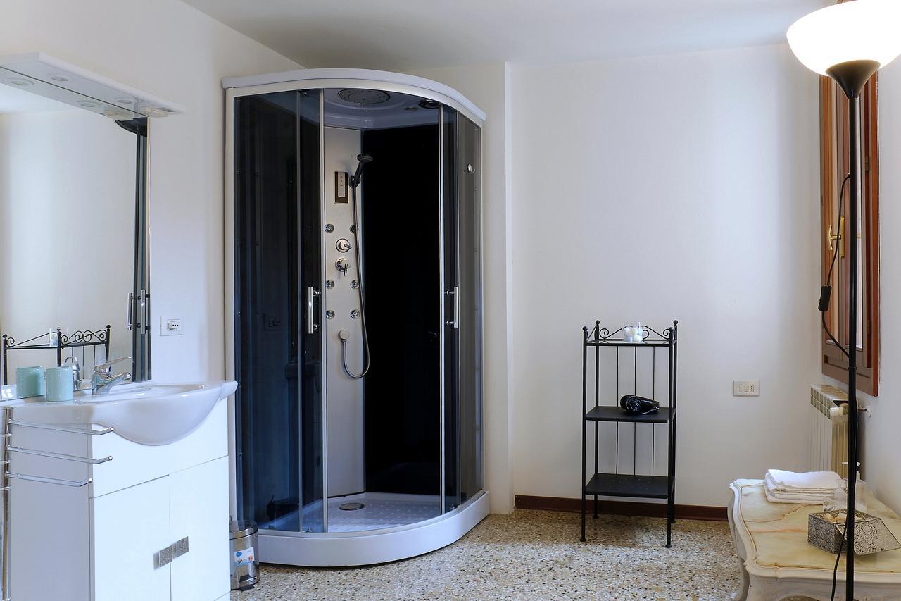 La Fenice Venice Luaran gambar